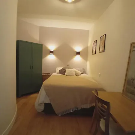Chez Thomas Comme Chez Vous Apartment *