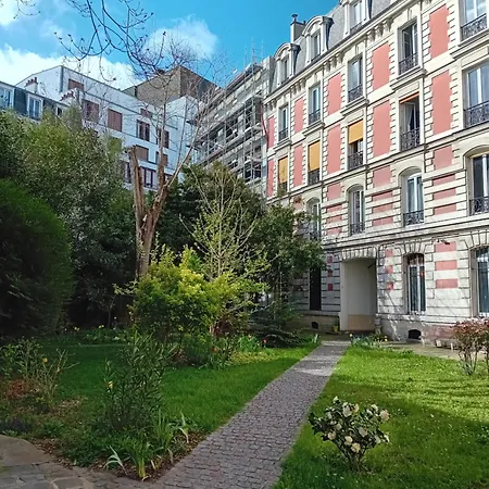 Chez Thomas Comme Chez Vous Apartment